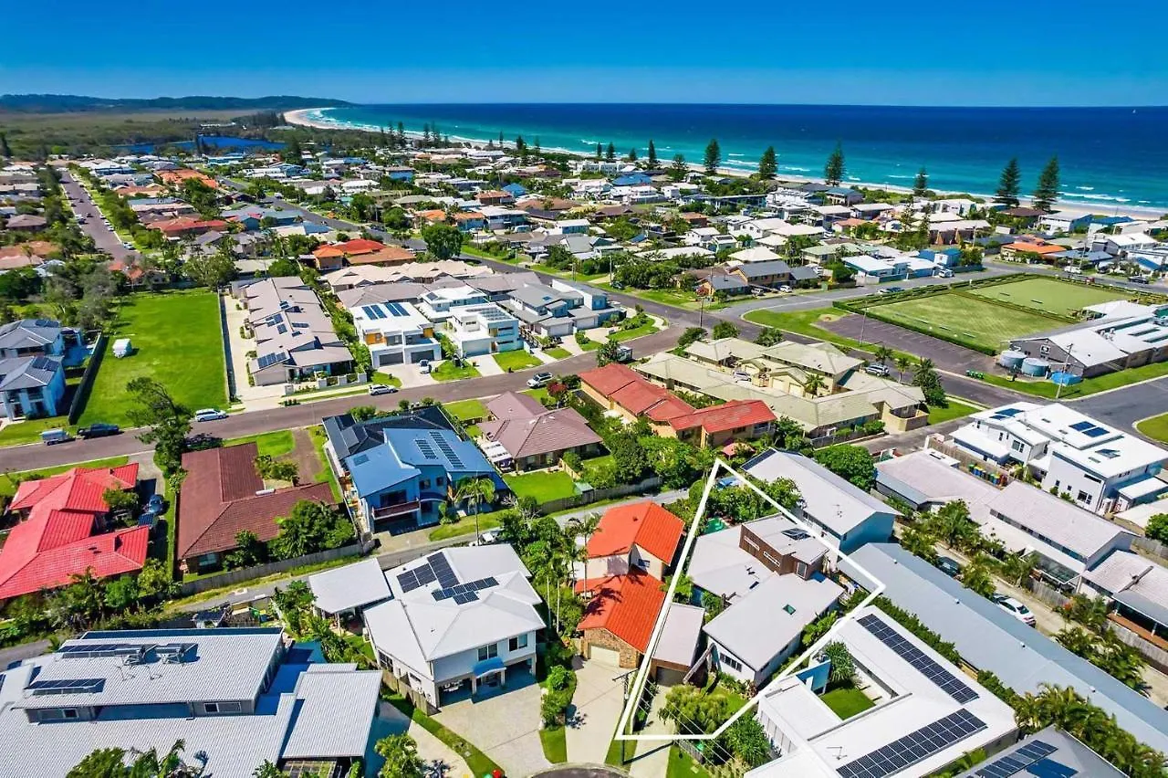 Dashwood - Near Lennox Head Town & Beach With Pool